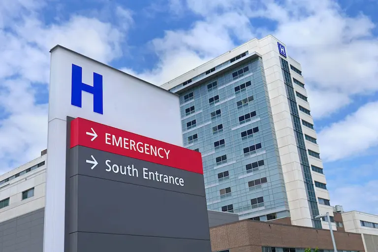Hospital-Atención-médica