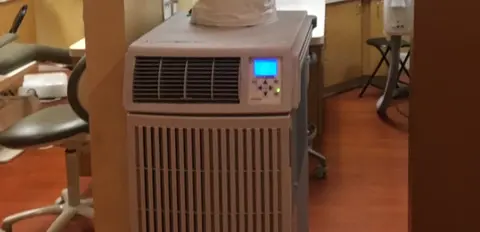 Enfriador puntual en una oficina
