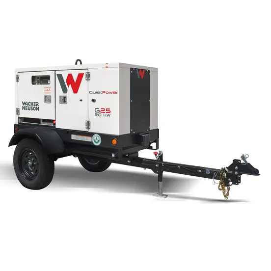 Generador remolcable de 20 – 25 kW, a diésel de nivel 4 WACKER blanco y negro