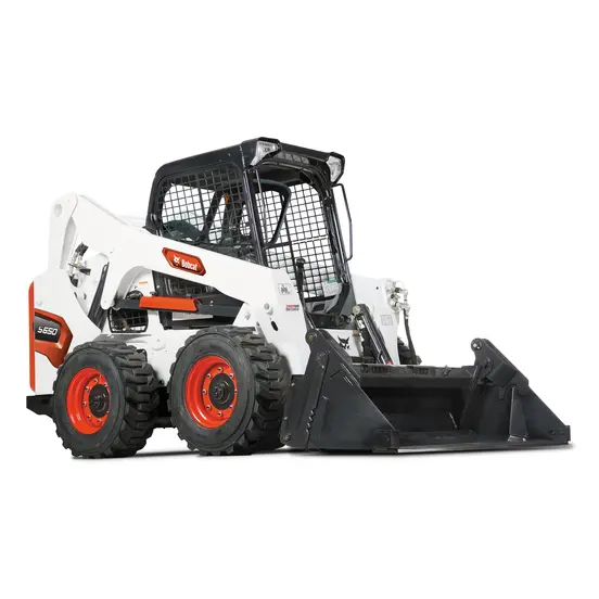 Cargador compacto de 2,600 – 3,000 lb BOBCAT blanco, negro y naranja