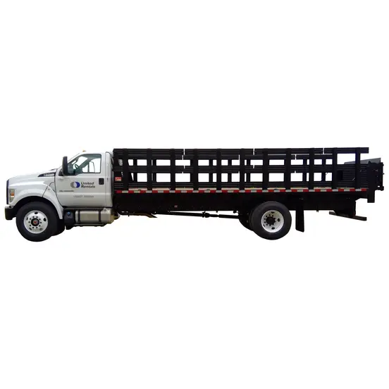 Ford F750 blanca de 22 pies Camión de plataforma de estacas, plataforma elevadora, tracción en 2 ruedas, a gasolina o diésel