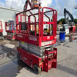 2017 MEC 1930SE Scissor Lift