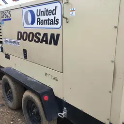 Compresor de aire Doosan XP825WCU-FX-T3 2015