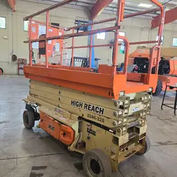 Elevador de tijera JLG 3246ES 2016