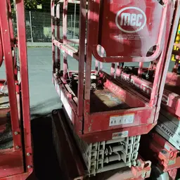 Elevador de tijera MEC 1330SE 2017